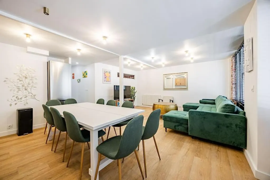 8pers # 3 Bedrooms # Pereire # 17 Paris