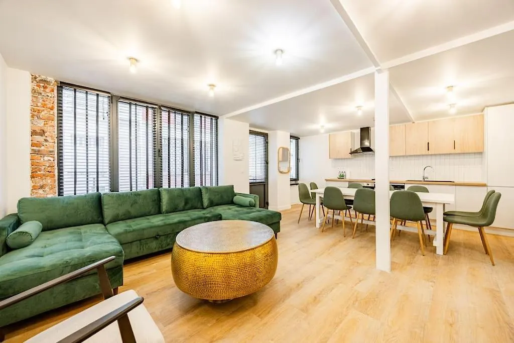 8pers # 3 Bedrooms # Pereire # 17 아파트 파리